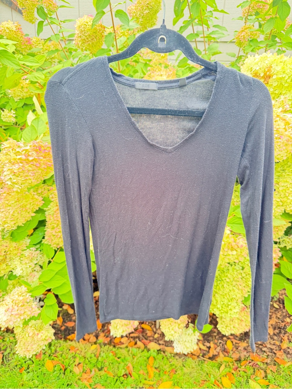 ATM Anthony Thomas Melillo Black V-Neck Long-Sleeve Tee